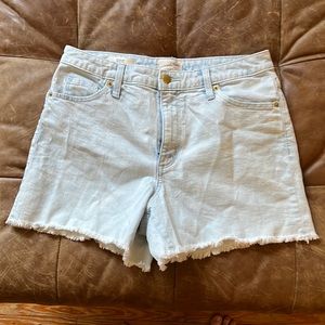 Universal thread light wash distressed shorts